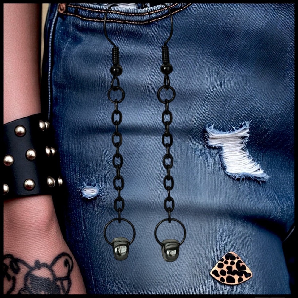 5 For $25💫Alternative Black Hematite Swinging Dangles Earrings